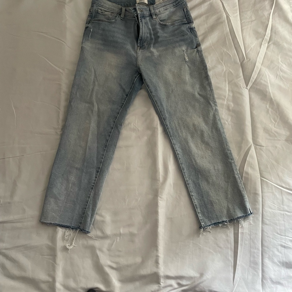 Kensie Blue Cropped Ankle Jeans with Classic Fading